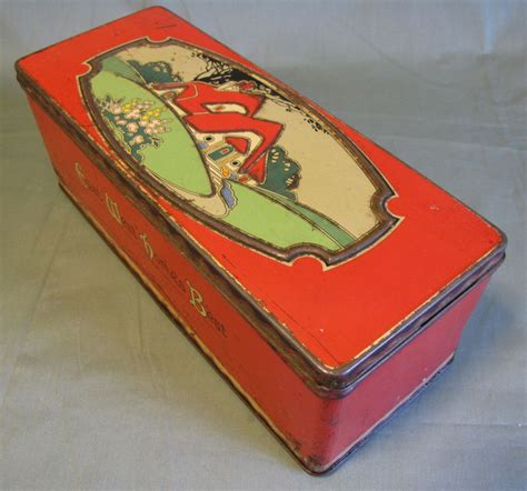 Vintage British Biscuit Tin, C.W.S. East West Home's Best: 22.45: Removed | Biscuit tin, Vintage ...