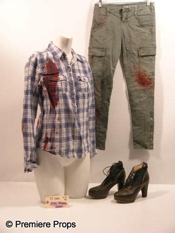 Scream 4 Jill Roberts (Emma Roberts) Movie Costumes