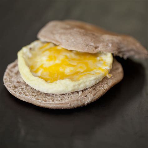 Microwave Egg Muffin | Get Fresh!