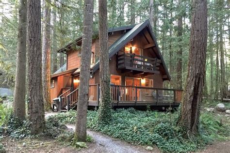 Glacier Springs Cabin 27 - A private 2-story pet-friendly cedar cabin! Now with Wifi! | Cabins ...