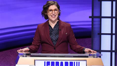 'Jeopardy!': Mayim Bialik Makes Slight Change to Show – And Viewers Aren't Happy