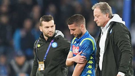 Dries Mertens Set to Be Available for Genoa Clash as Napoli Play Down Shoulder Injury Fears ...