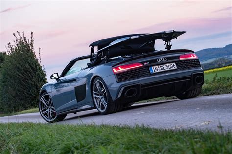 Driven: Audi R8 Spyder V10 Performance Quattro | AUTODINO