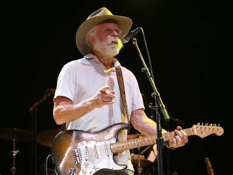 Bob Weir announces New Year's Eve live stream