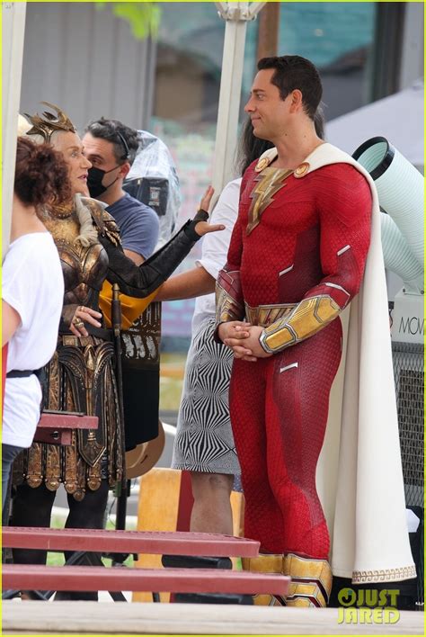 Photo: helen mirren spotted on shazam 2 set 01 | Photo 4574297 | Just Jared: Entertainment News