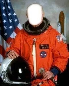 Astronaut Face In Hole. Insert Face, Face Swap, Face in hole ID:142519