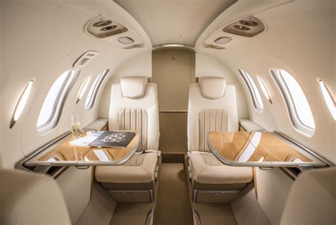 Drake's Luxury Jet Will Blow Your Mind! Check out the Price and Other ...