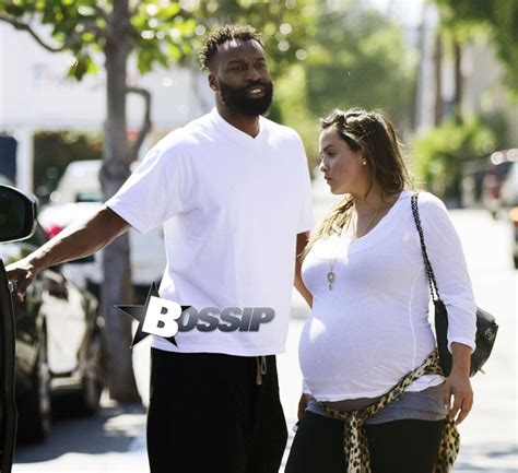 Baron Davis Has Lunch With His Extremely Pregnant Wife Isabella