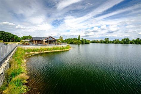 Amber Lakes | Activity Day & Company Team Building Venue Surrey