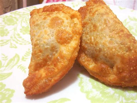 Eating Chilean: Chilean Empanadas