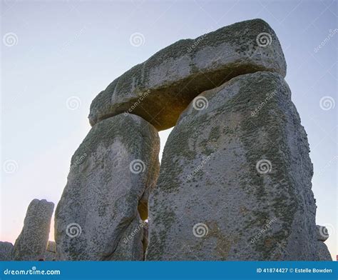 Stonehenge Sarsens with Lintle Stock Image - Image of morning, ancient ...