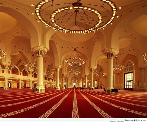 Panorama, Inside Qatar State Mosque – Doha, Qatar -Picture | Prophet ...