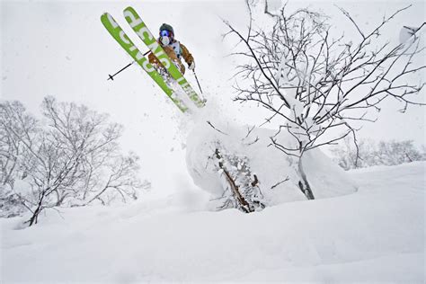 10 Things I Learned While Skiing In Japan | Northwest Tech