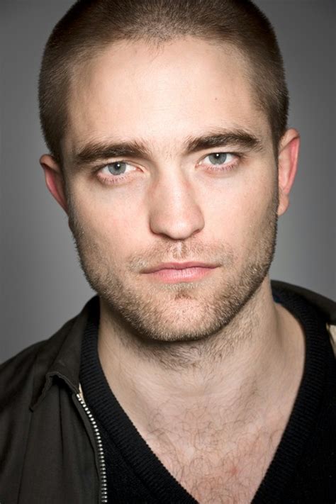 Hollywood: Robert Pattinson Profile, Pictures And Wallpapers