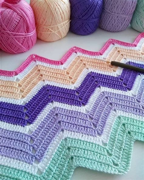 Crochet Ripple Stitch | Chevron crochet blanket pattern, Crochet blanket patterns, Ripple stitch ...