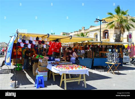 Marsaxlokk market hi-res stock photography and images - Alamy