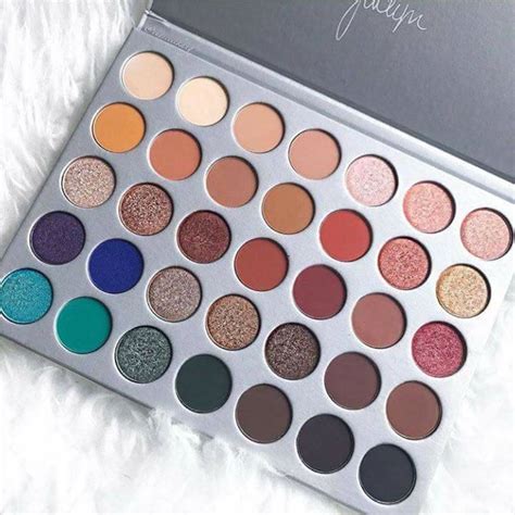 Morphe eyeshadow palette