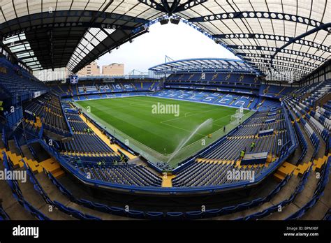 Arriba 106+ imagen chelsea football club stadium - Abzlocal.mx