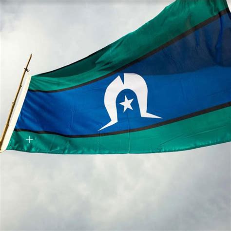 TORRES STRAIT ISLANDER FLAG - Adda Flag Poles