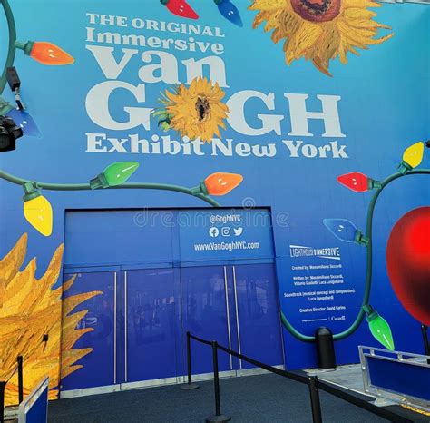 Immersive Van Gogh Exhibit in New York Editorial Stock Image - Image of ...