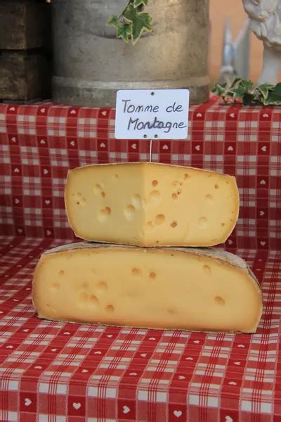 Rocamadour cheese Stock Photos, Royalty Free Rocamadour cheese Images | Depositphotos