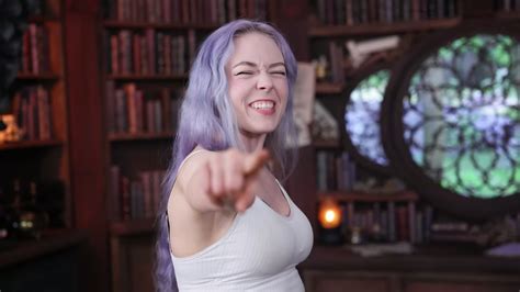 Martina from NerdForge (YouTuber) : r/CelebrityArmpits