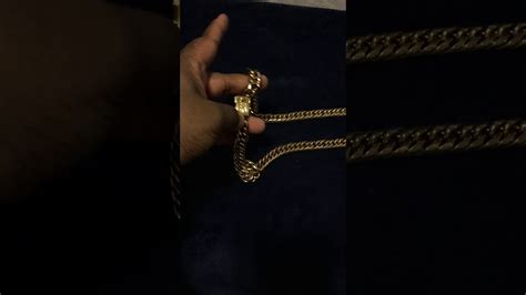 gold gods chain this chain is lit - YouTube