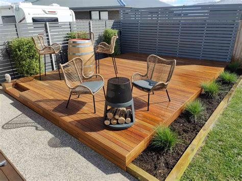 15 Stylish Floating Deck Ideas for Spaces of Any Size