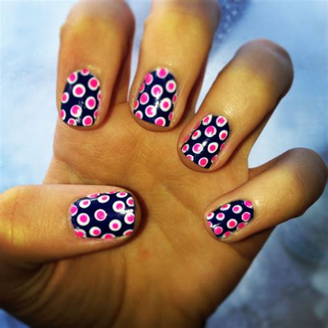 Cool nails polka dots | Unghie