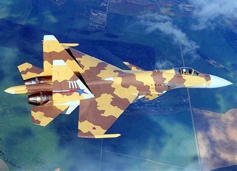 MILAVIA Aircraft - Sukhoi Su-37 Terminator - Picture Gallery