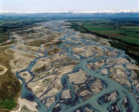 Landforms in the World: Fluvial Landform ( 07.Braided Channel )