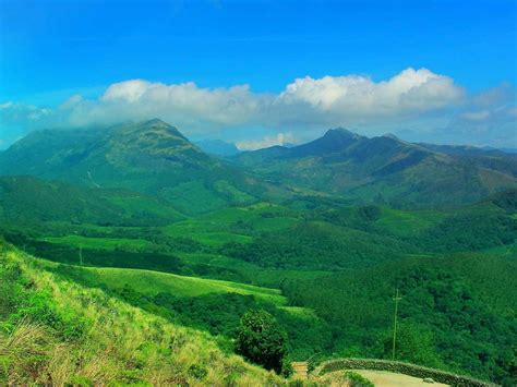 Anamudi Peak Munnar- Photos, Entry Fee, Timings & Trekking | Munnar ...