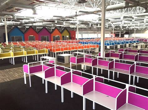 Urban World :: Urban World - Call Centre Desks with Fabric Screens