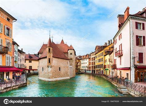 Old town in Annecy, France. — Stock Photo © Smallredgirl #194079330