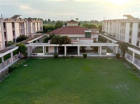 IIT Kanpur records 150% surge in international campus placements