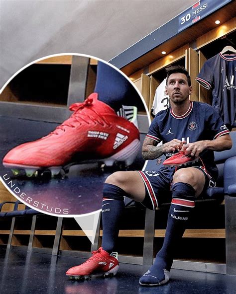 Spotted: Messi Wore Outdated Kit (Part) at PSG Presentation - Footy ...