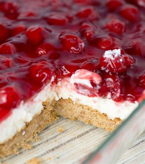 KIRSCHDESSERT MIT CRACKERN #Butterbiscuitseasy #BrunchRecipes | Cherry ...