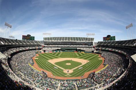 Female Announcer Becomes First Primary Play-By-Play Woman In MLB History - The Spun