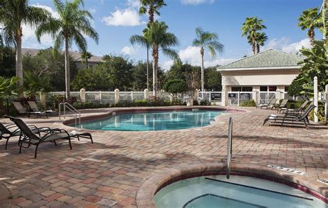 Hampton Inn Orlando/Lake Buena Vista Pool: Pictures & Reviews - Tripadvisor