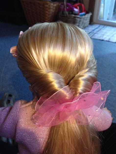 This would be so cute if it wasn't a wig. | Doll hair, Hair styles, American girl