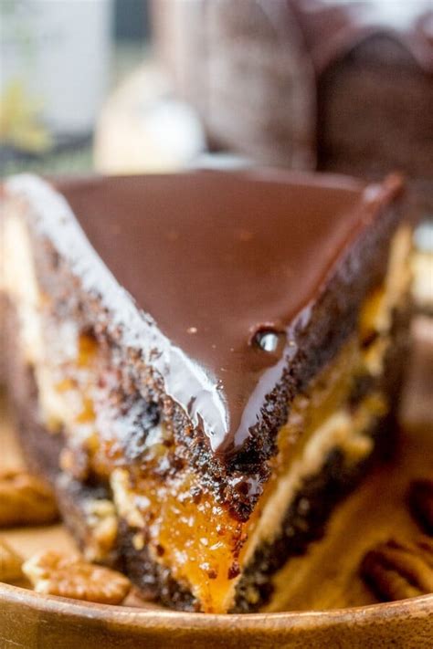 Chocolate Pecan Piecaken {The Ultimate Holiday Dessert}