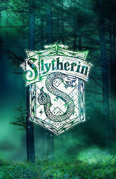 Slytherin Wallpaper 🐍 | Slytherin wallpaper, Harry potter wallpaper, Harry potter iphone wallpaper