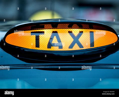 London Taxi Black Cab Illuminated Sign, London UK Stock Photo - Alamy