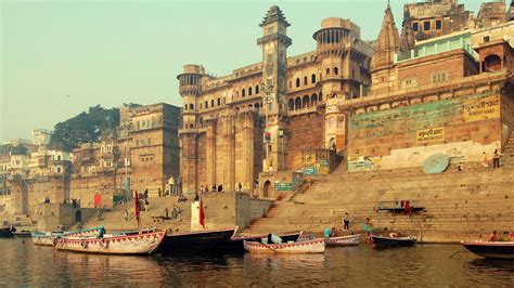 Banaras Ghats – Steps to Divine Beauty & Heritage Landmarks | Book at Special Holidays