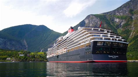 Cunard Cruise Line cancels every sailing through March, other trips through 2021 | Fox Business