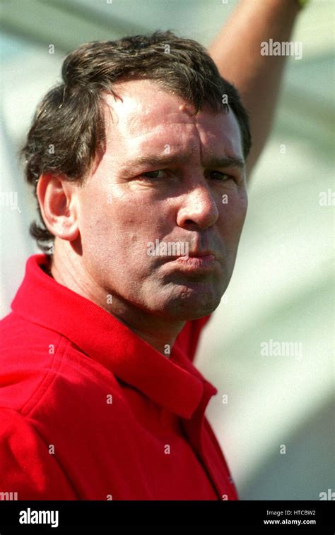 BRYAN ROBSON MIDDLESBROUGH MANAGER 17 July 1999 Stock Photo - Alamy