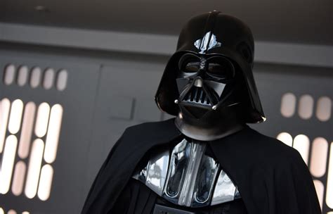 'Star Wars': Darth Vader Had 6 Different Helmets for 'Episode V: The ...