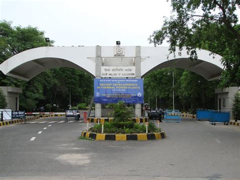 campus view: dtu(dce) entrance gate