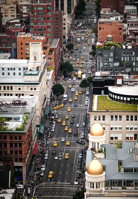 6th Avenue, New York City www.navidbaraty.com | facebook … | Flickr