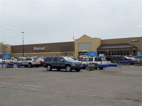 Discovering The Biggest 15 Walmart in Michigan | Paketmu Business Review